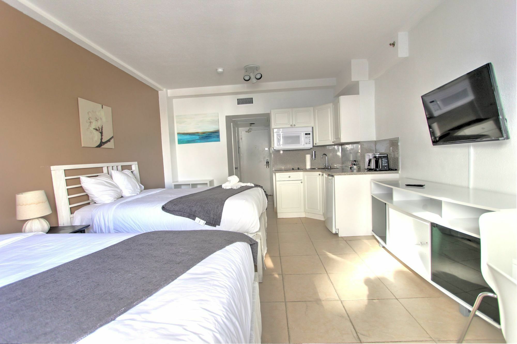 Private Apartments At The Casablanca Miami Beach Zewnętrze zdjęcie