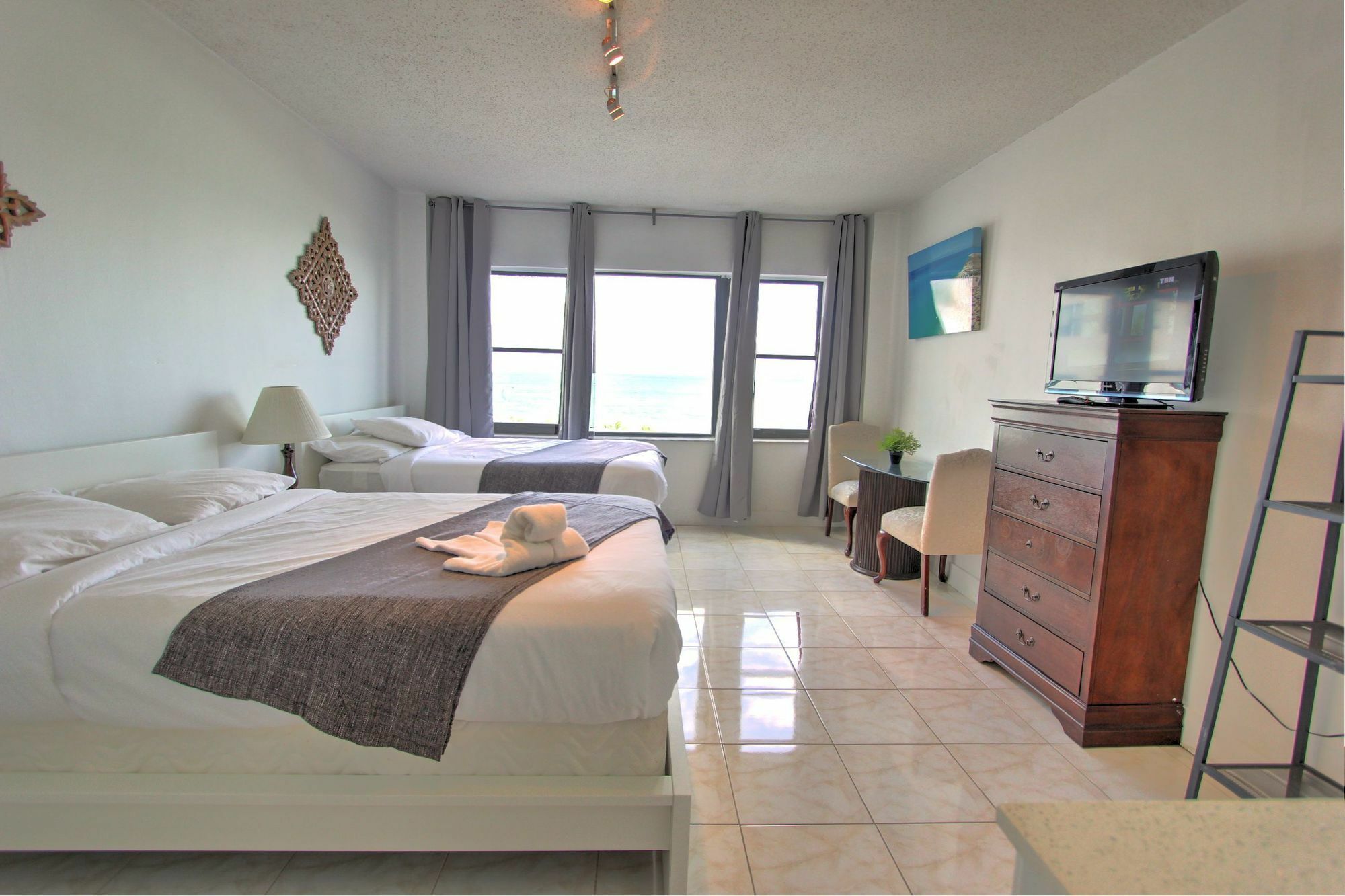 Private Apartments At The Casablanca Miami Beach Zewnętrze zdjęcie